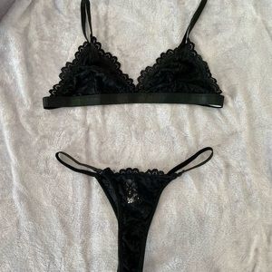 Lingerie set